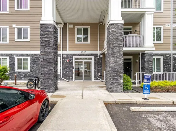 522 NE Cranford Dr SE #1201, Calgary, AB T3M 2L7