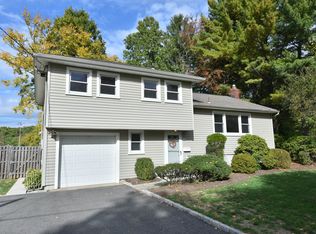 25 Carteret St, West Orange, NJ 07052