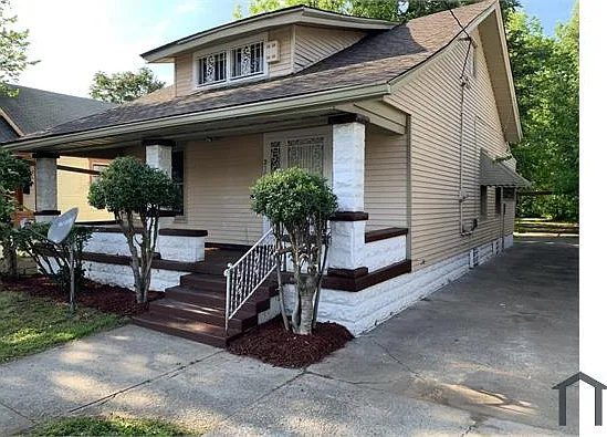3 bed, 1500 sqft, $1,350 — Photo 1