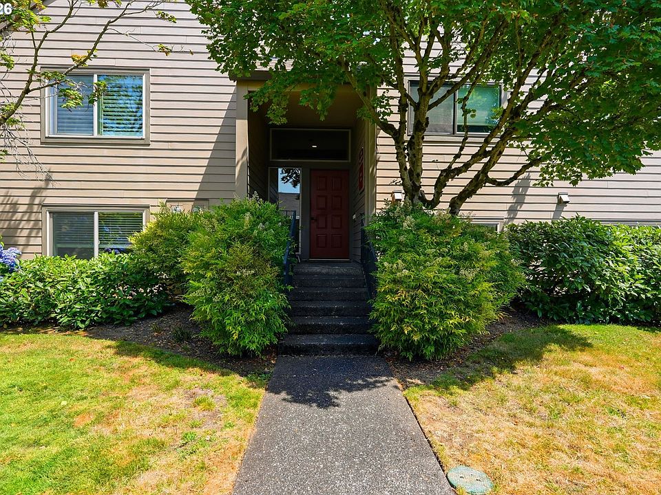 1st image of 2418 SE Baypoint Dr