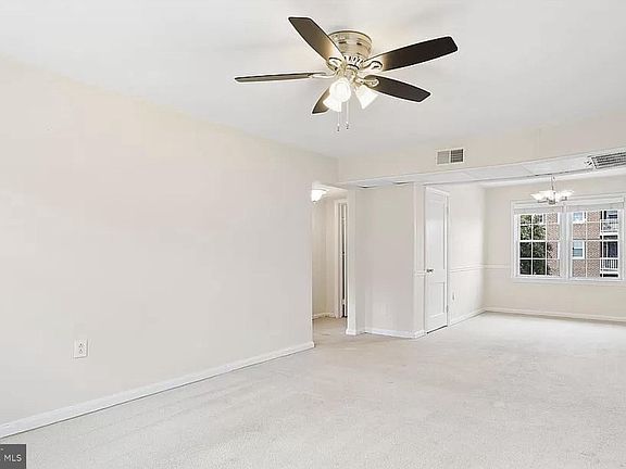 3rd image of 6710 W Wakefield Dr APT B1
