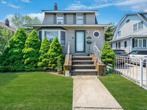 426 Midwood Avenue, Bellmore, NY 11710