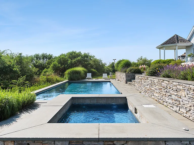 83 Startop Dr — Photo 24