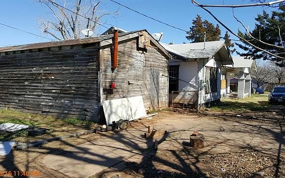3rd image of 1400 Burnett St