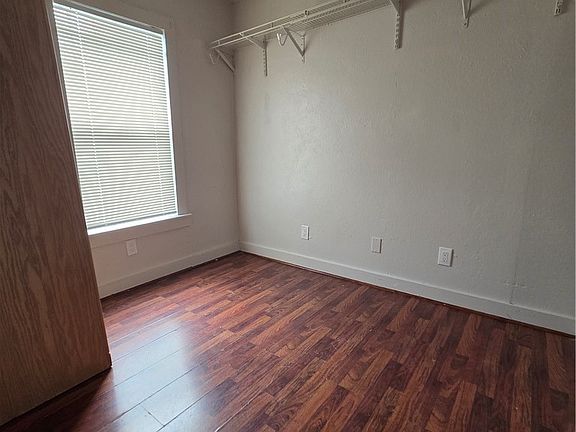 4th image of 200 Clemmer St #A