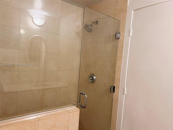 3rd image of 1060 Brickell Ave APT 2507