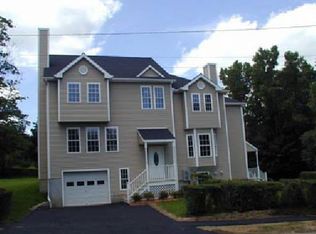 20 Woodside Ave #1, Fairfield, CT 06430