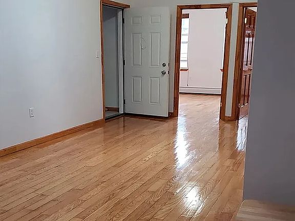 3rd image of 8696 21st Ave