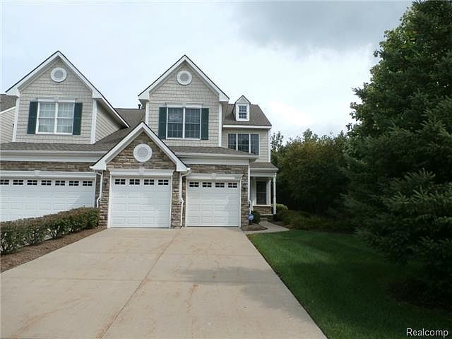 1st image of 26669 Island Lake Dr #1