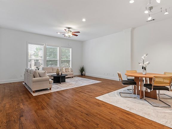 3rd image of 4830 Cedar Springs Rd APT 32