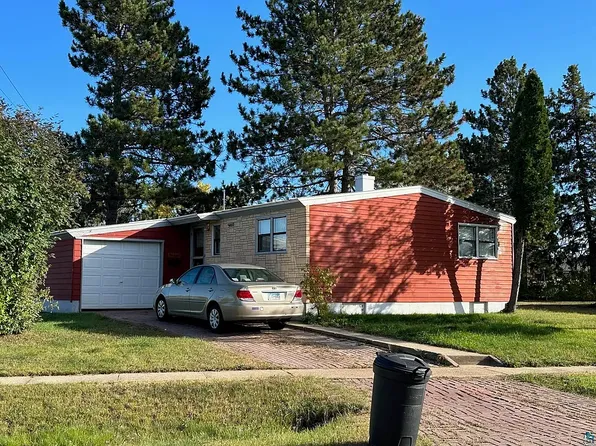 54 Garden Cir, Babbitt, MN 55706