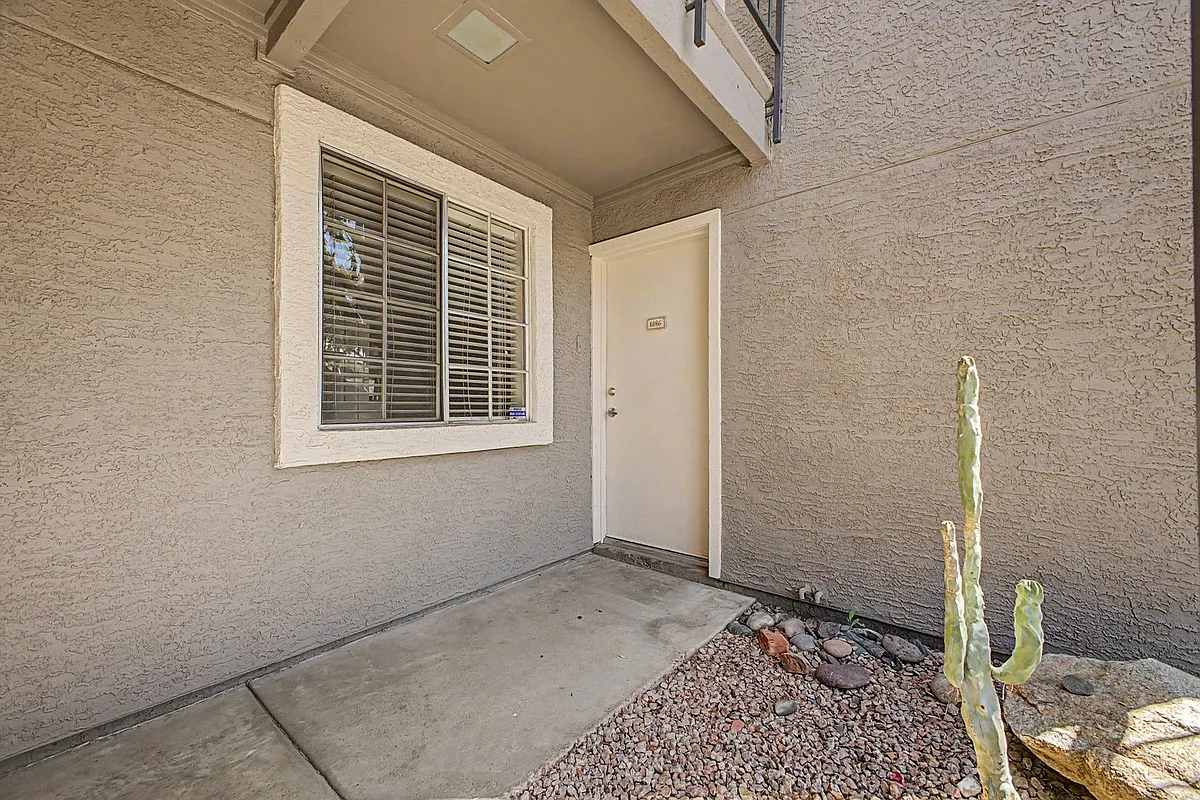 Building Photo - 1720 E Thunderbird Rd #1086