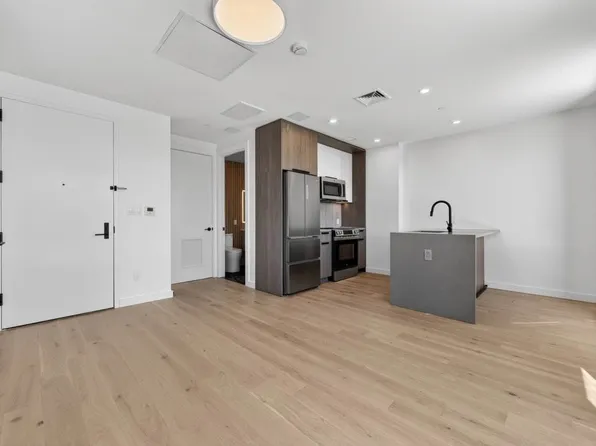 1211 Fulton Street image 1 of 17