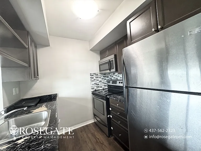 215 Queen St E #2002 — Photo 3