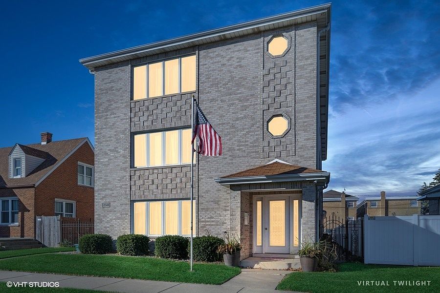 1st image of 2540 74th Ave #3