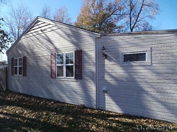 2nd image of 2838 E 11th St