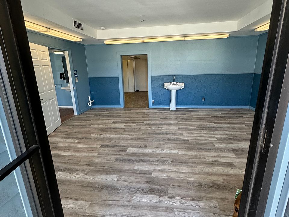 2nd image of 510 Main St #A