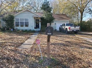 5107 Myrtle St, Moss Point, MS 39563