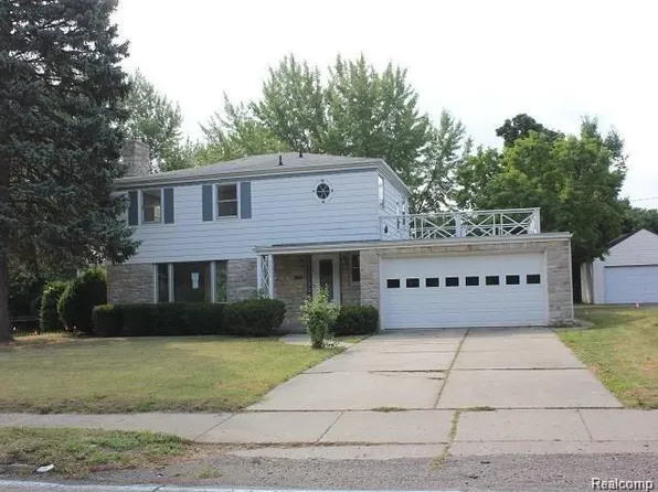 2201 Miller Rd, Flint, MI 48503