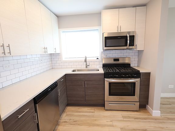 2nd image of 840 W College Blvd APT 102
