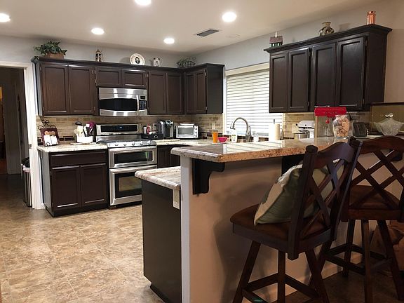 3rd image of 9310 Wagonette Way