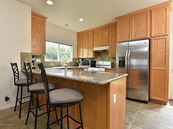 5th image of 303 E Colorado Blvd