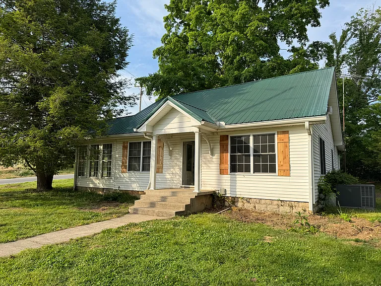 3429 Old Greenbrier Pike — Photo 16
