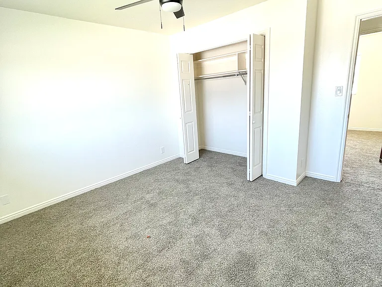 75 S 725 E — Photo 9