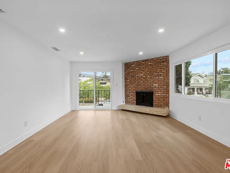4442 Kingswell Ave #3 — Photo 2