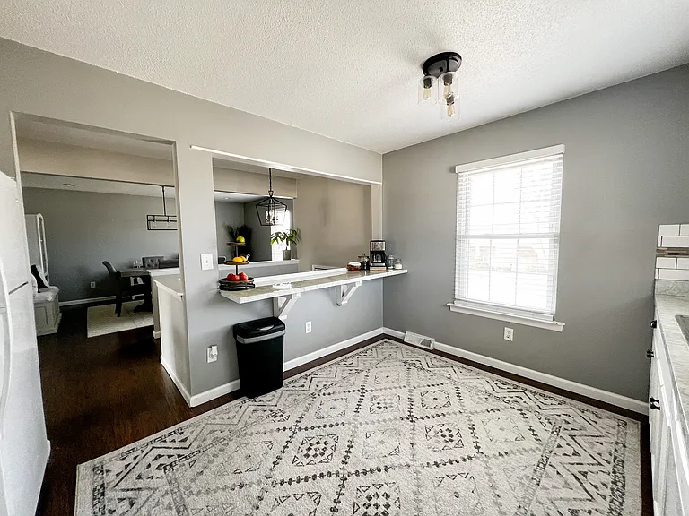 323 SE Melody Ln — Photo 31