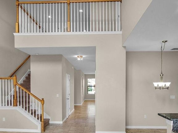 3rd image of 3251 Pineapple Isle Dr
