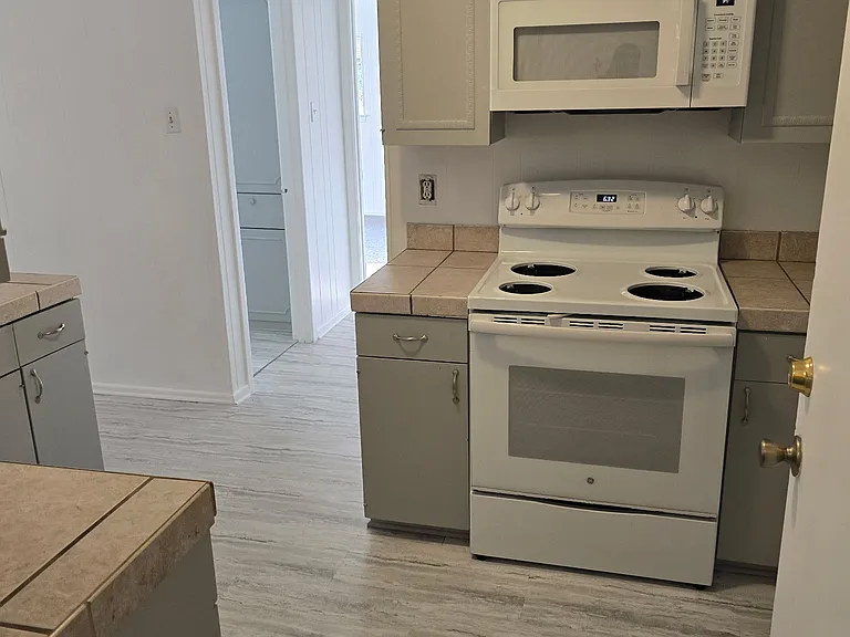 606 Chauncey Dr #3 — Photo 3