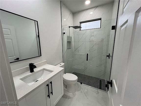 5th image of 1001 NE 12th Terrace Cpe