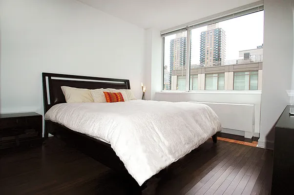 Rented by BLU Real Estate | media 21