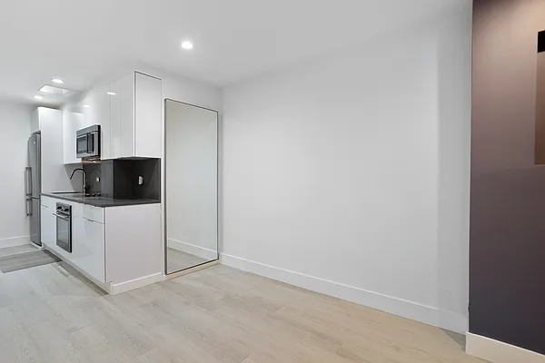 Rented by Compass | media 15