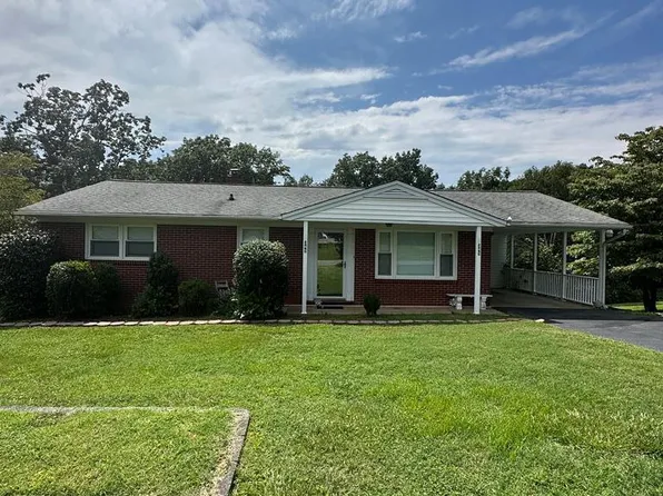 345 Woodhaven Rd, Martinsville, VA 24112