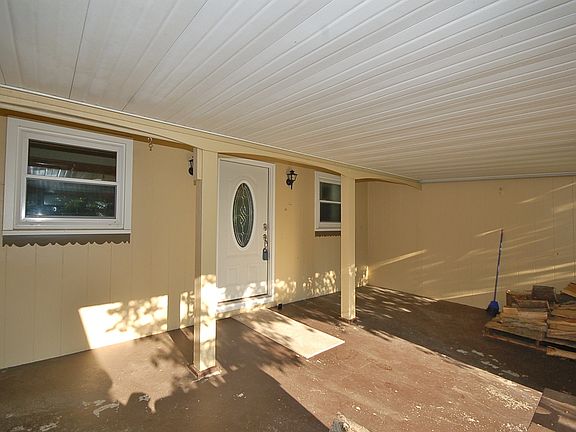 2nd image of 1761 Stonehenge Ave NE