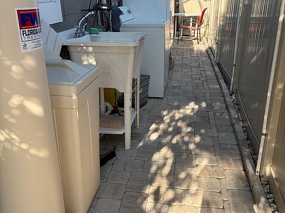 5th image of 14390 Larboard Ln