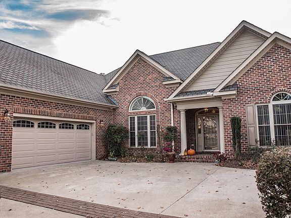 3rd image of 4012 Cindi Ln