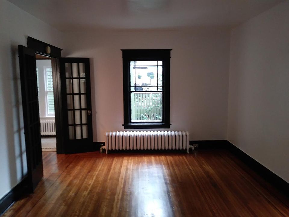 2nd image of 123 Parkside Ave