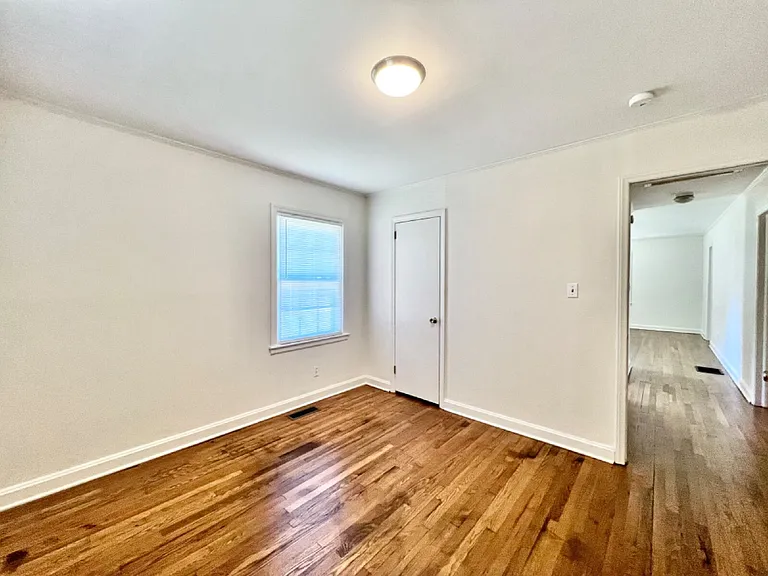 655 Reeves Ct — Photo 14