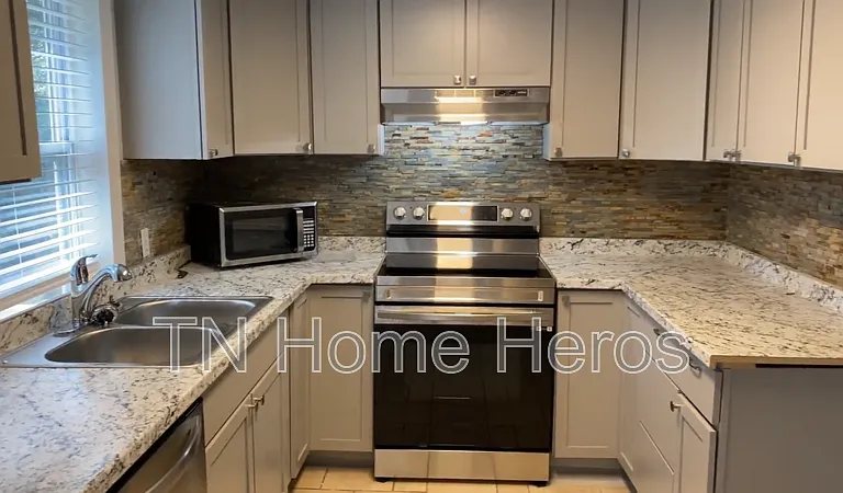 5120 McIntyre Rd — Photo 2