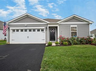 7801 Schaefer Crst, Breinigsville, PA 18031