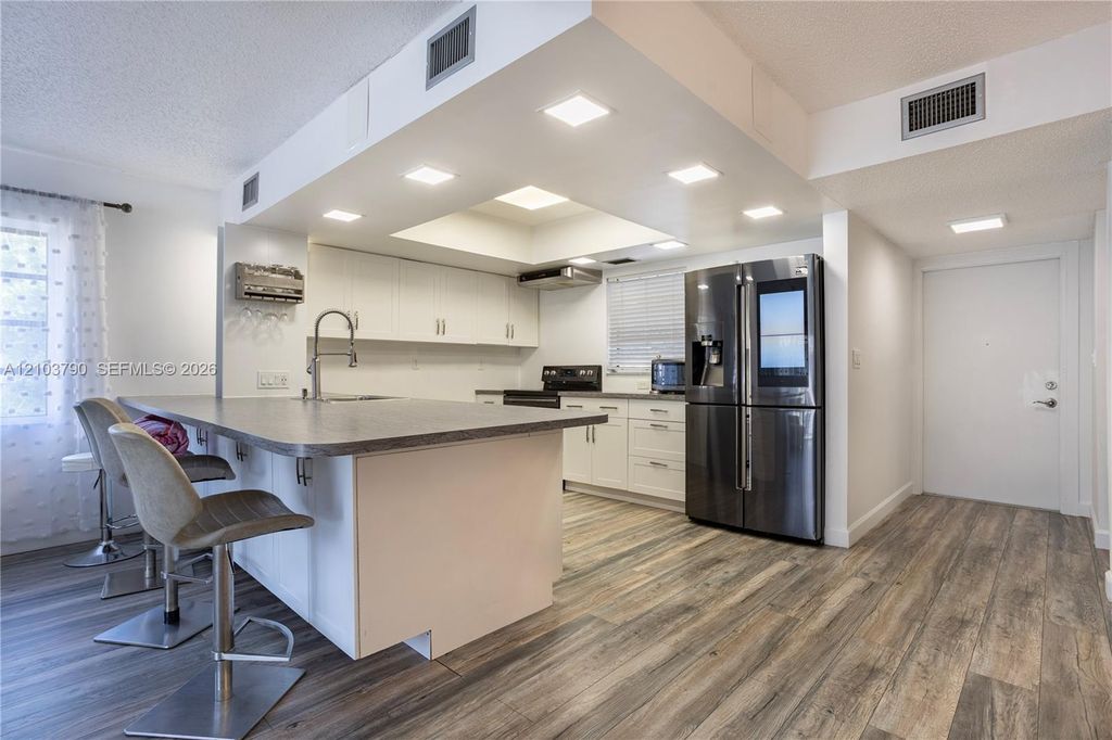 3951 NE 19th Rd APT 1702, Pompano Beach
