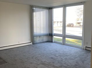 24801 Jefferson Ave APT 17, Saint Clair Shores, MI 48080
