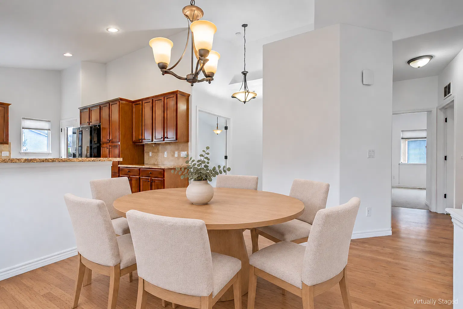 4 bed, 2854 sqft, $2,771 — Photo 1