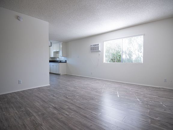 5th image of 6954 Woodman Ave APT 19
