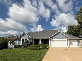 2773 Clover Pl SW, Rochester, MN 55902