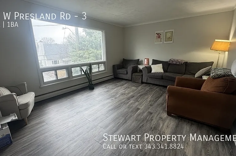 10 Presland Rd W #3 — Photo 3