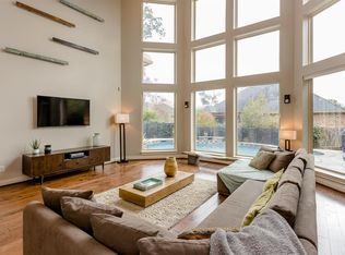 16110 Finnigans Cir, Houston, TX 77044